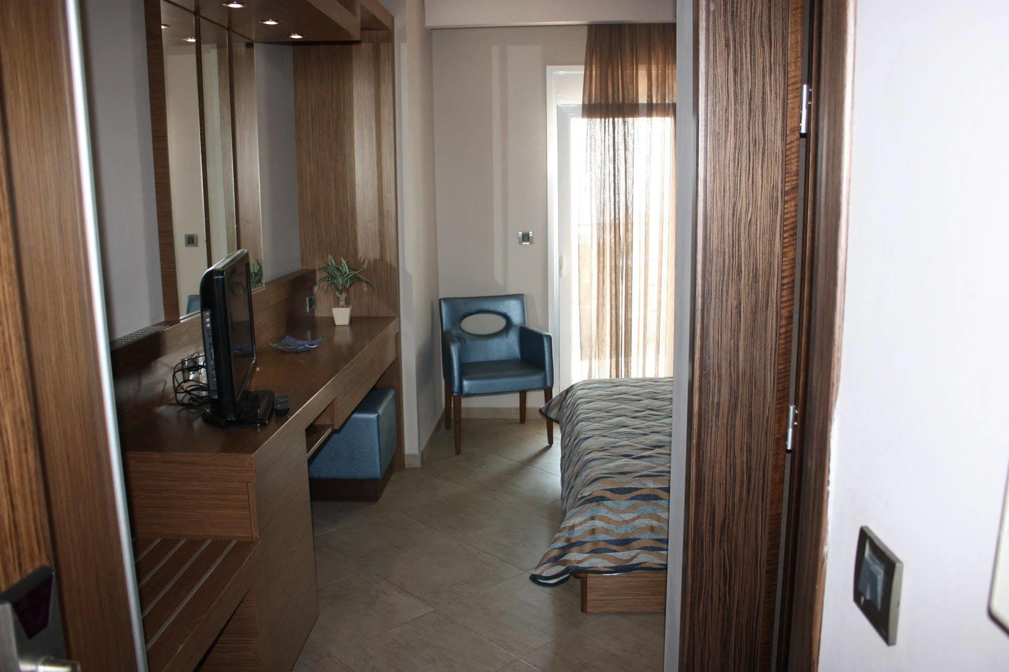Hotel Cariatis Nea Kallikrateia Luaran gambar