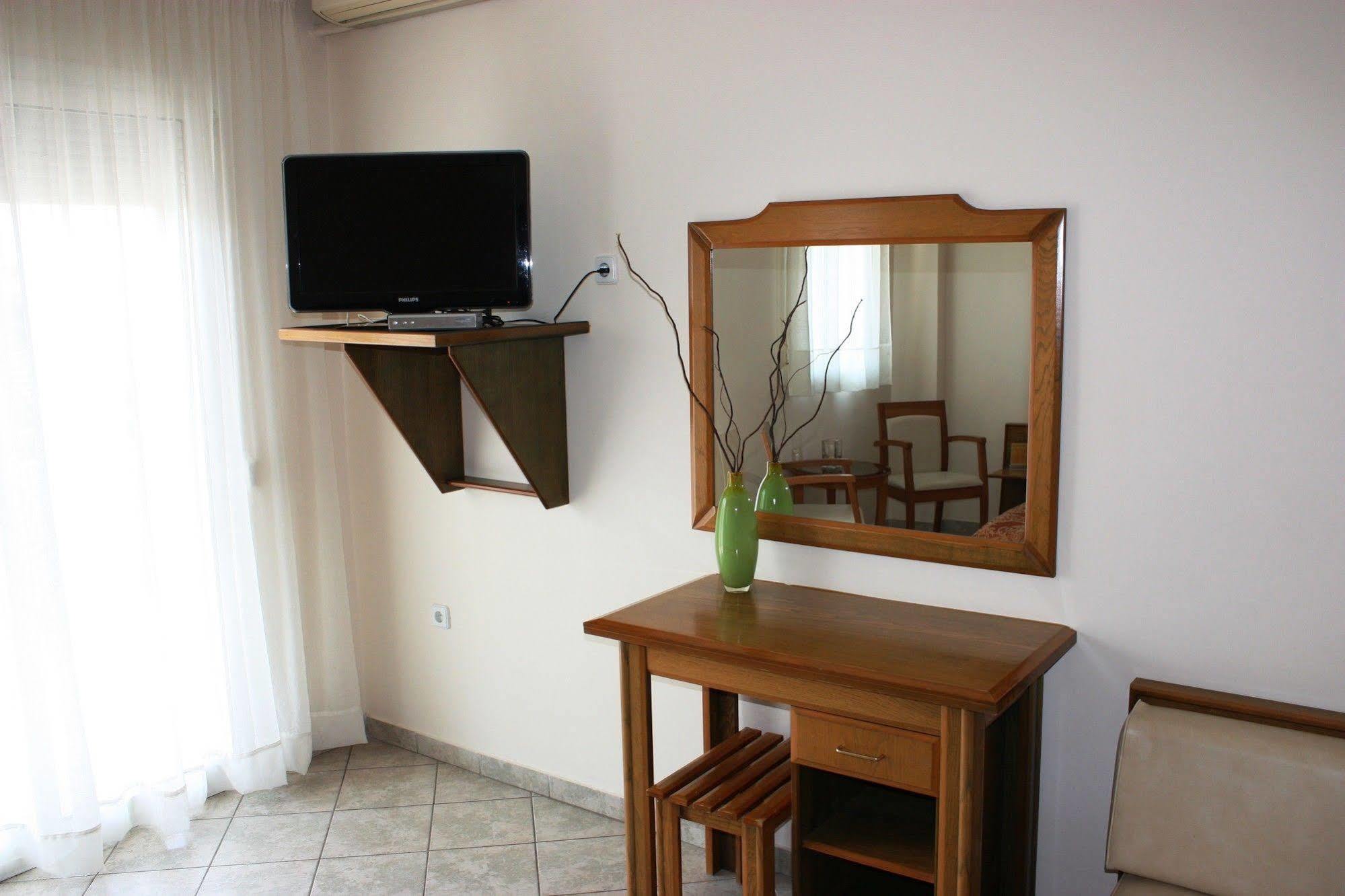 Hotel Cariatis Nea Kallikrateia Luaran gambar