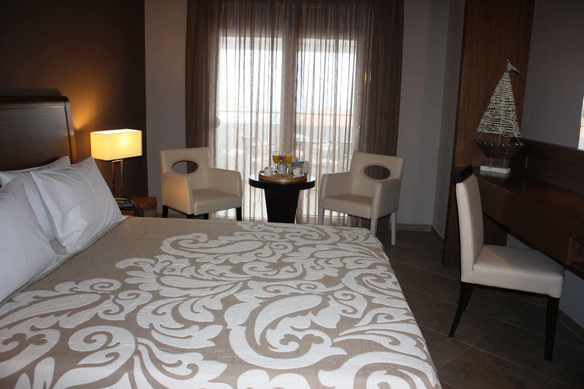 Hotel Cariatis Nea Kallikrateia Luaran gambar